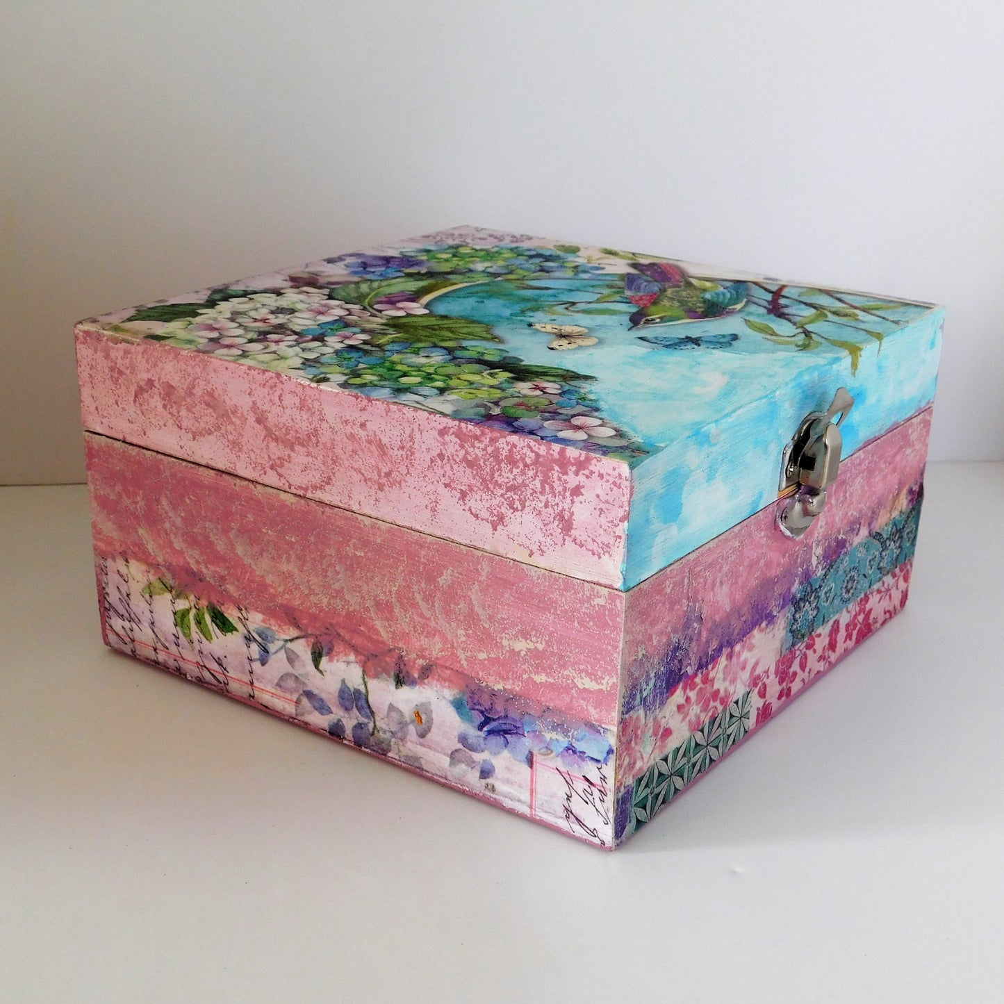 butterflies and birds gift box