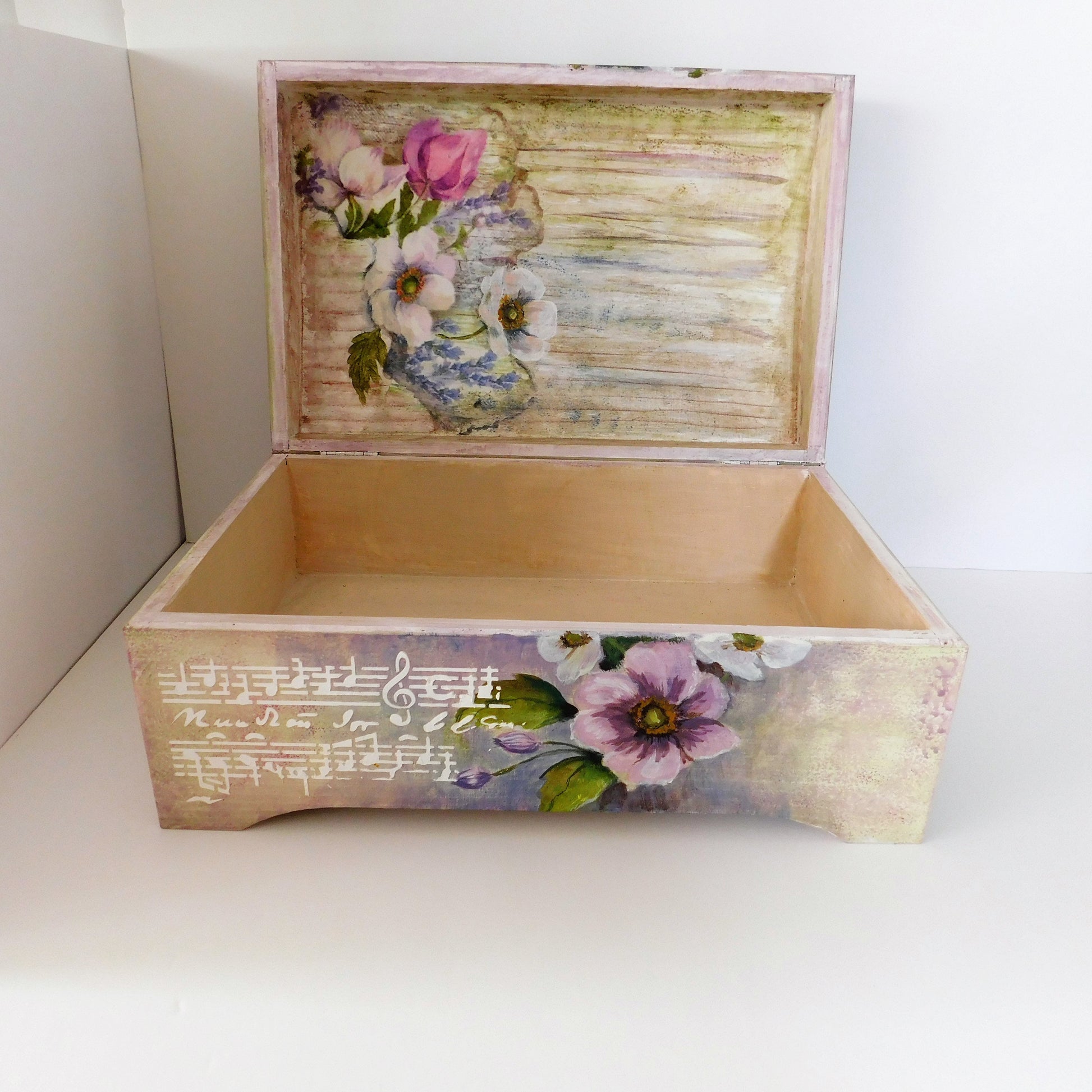 beautiful gift boxes