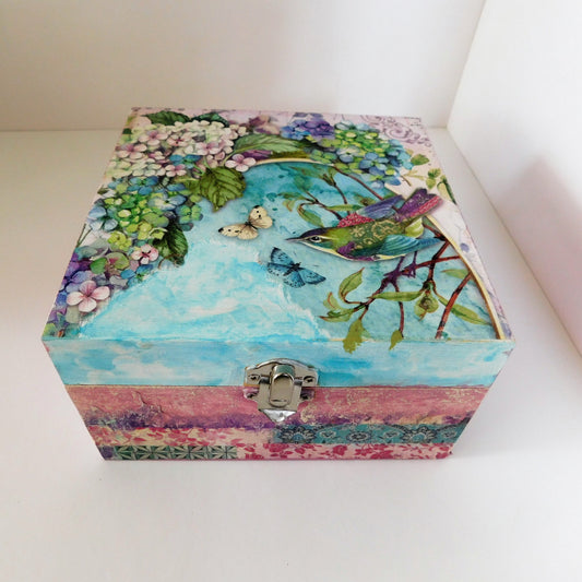 butterflies and birds gift box