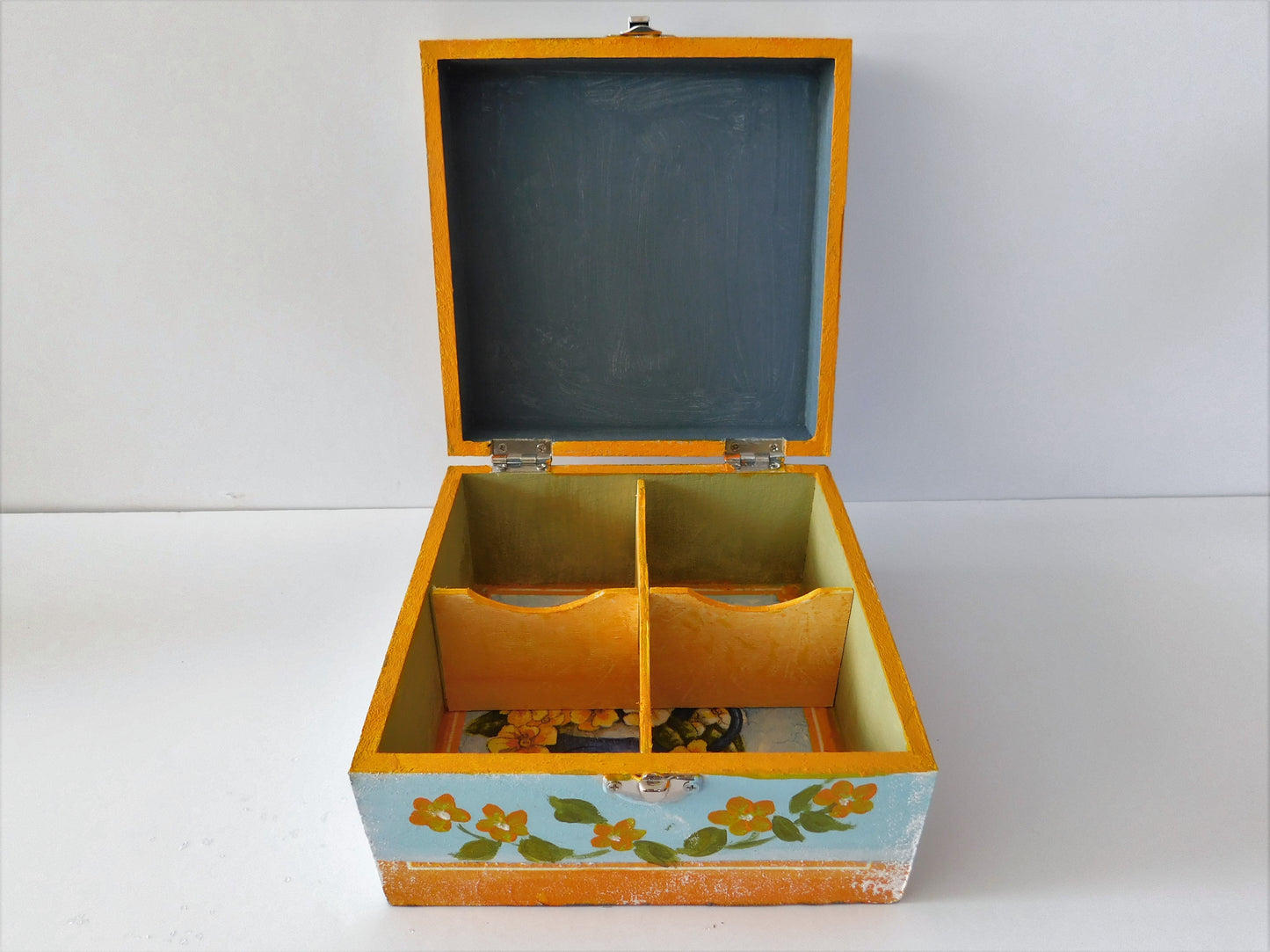 vintage yellow gift box