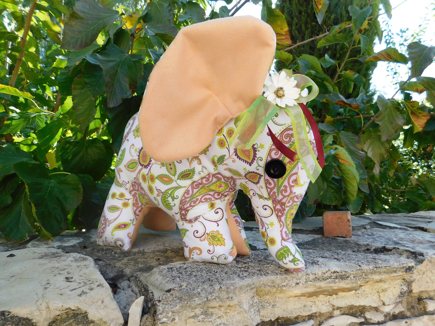 The patterned fabric Elephant