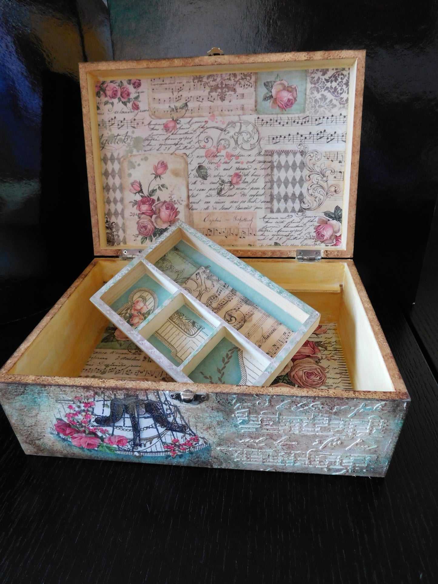 The Vintage Jewelry Box