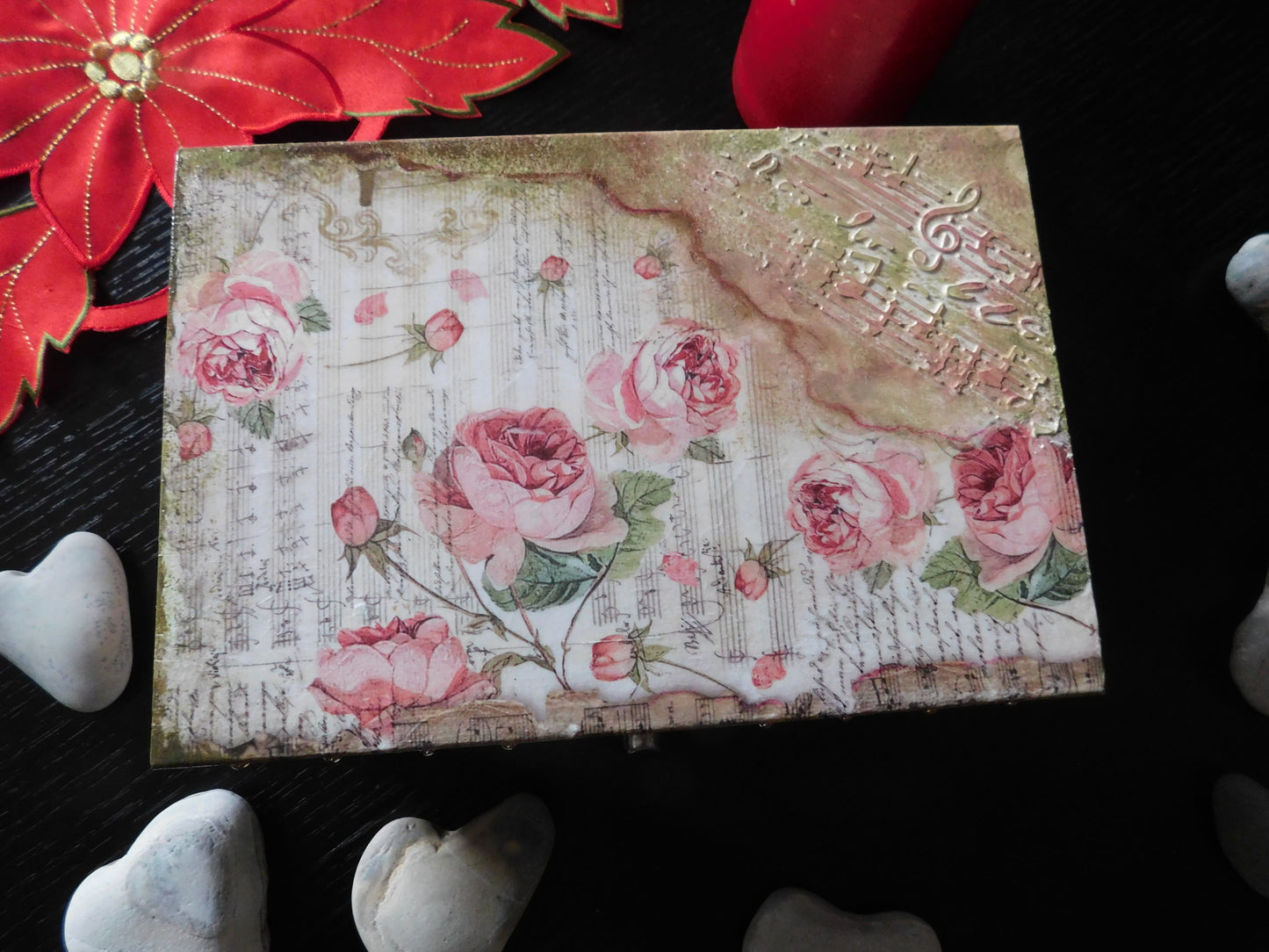 Little Pink Roses Gift Box