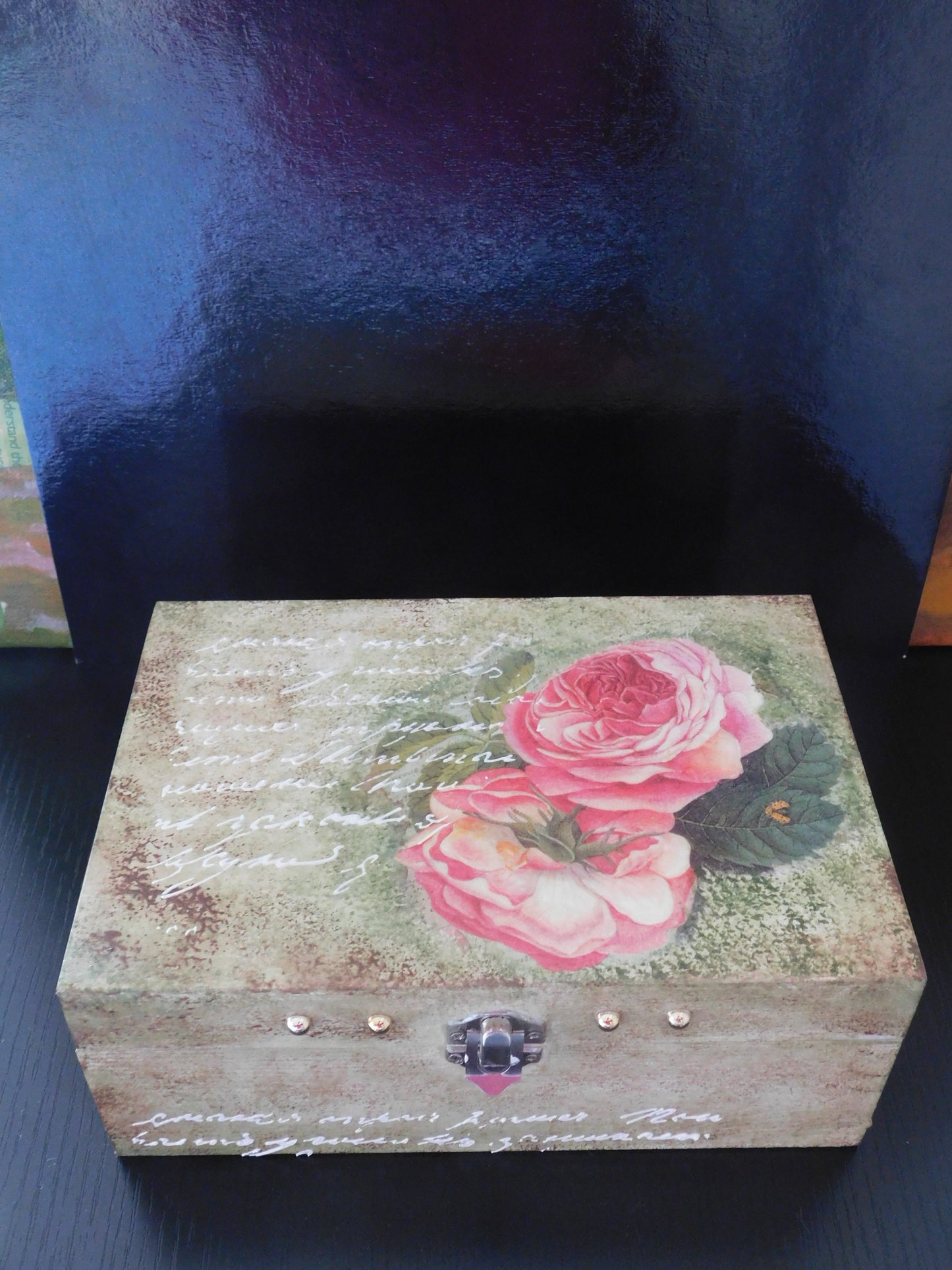 The Two Roses Gift Box