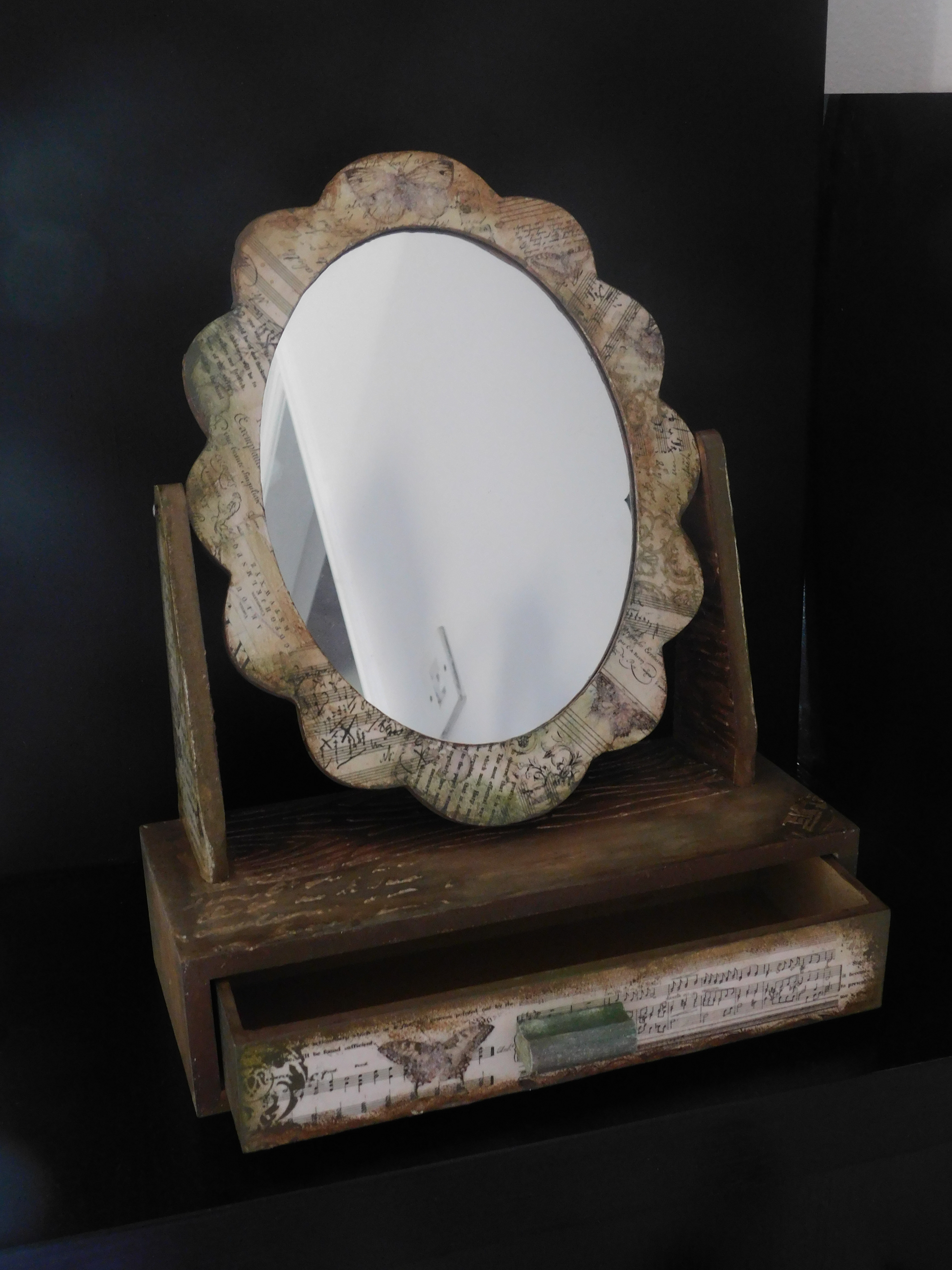 small mirror with drawer